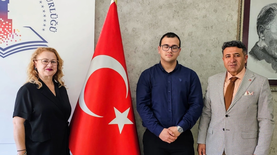 İstiklal Marşı Okuma Yarışması birincimiz in Konak İlçe Milli Eğitim Müdürlüğümüze Ziyareti 